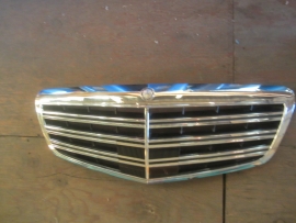 Mercedes Benz - Grille - A2218800683